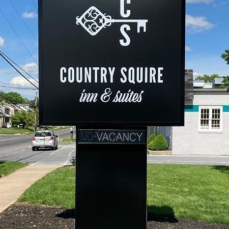 Country Squire Inn And Suites New Holland Exteriér fotografie
