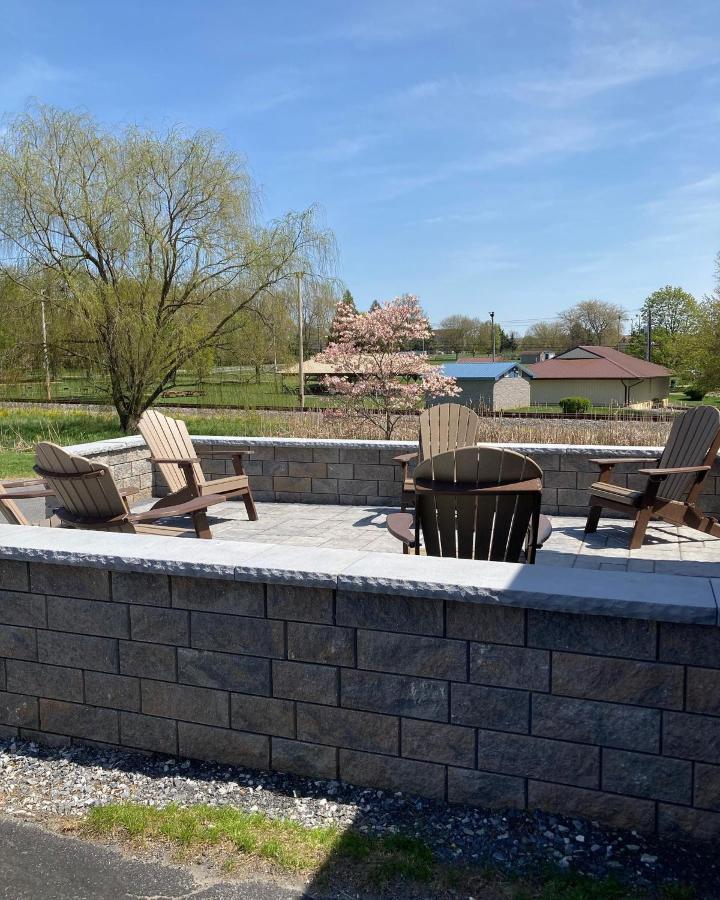 Country Squire Inn And Suites New Holland Exteriér fotografie