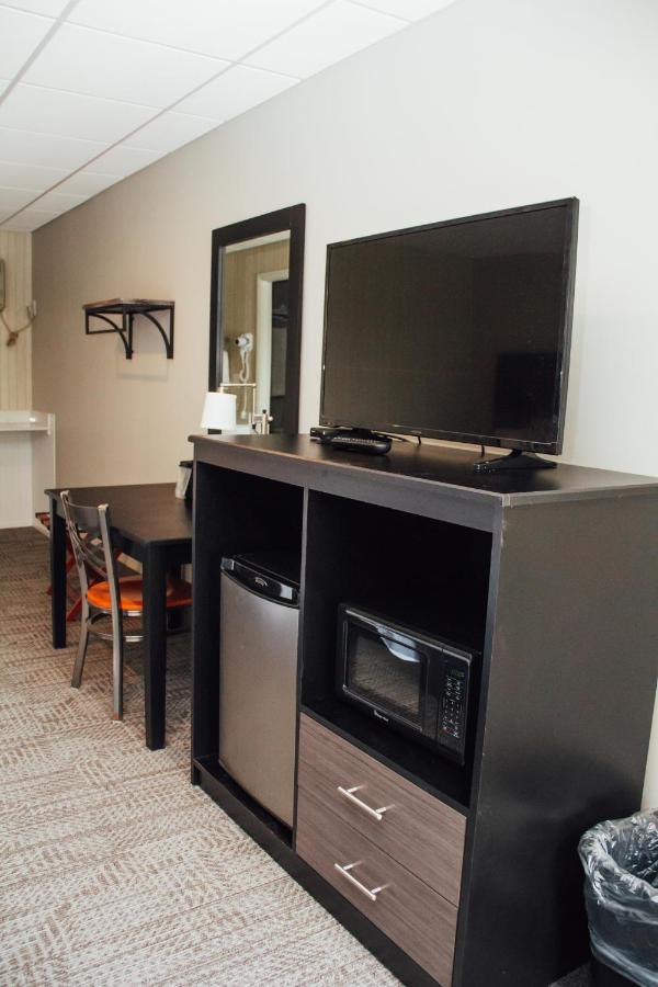 Country Squire Inn And Suites New Holland Exteriér fotografie