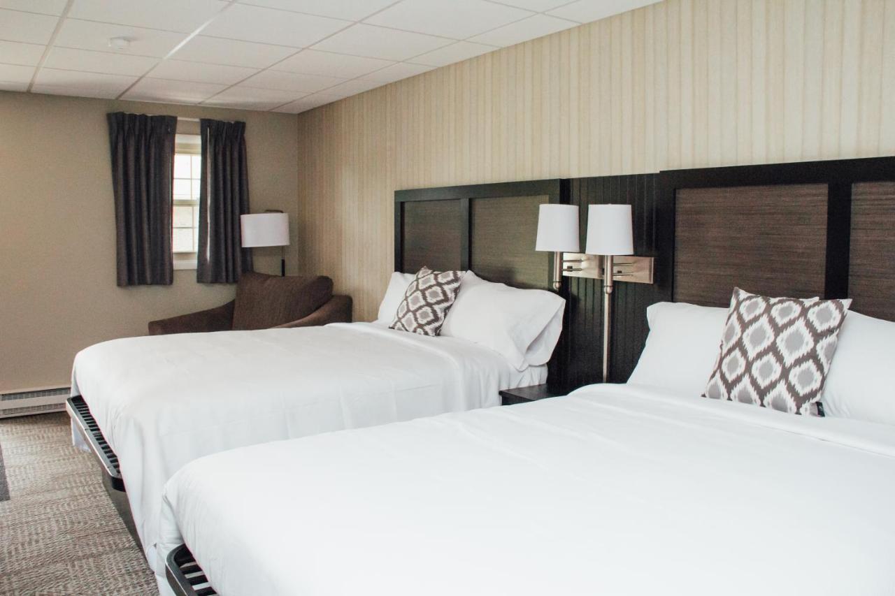 Country Squire Inn And Suites New Holland Exteriér fotografie