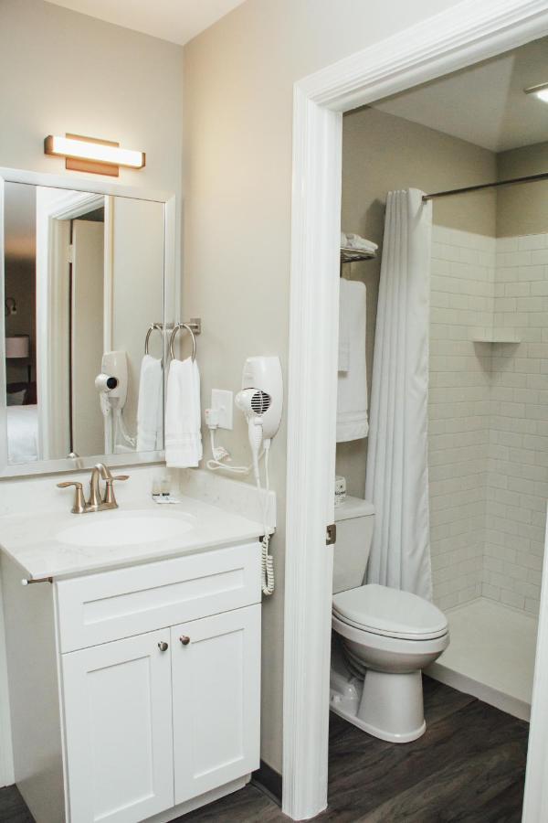 Country Squire Inn And Suites New Holland Exteriér fotografie
