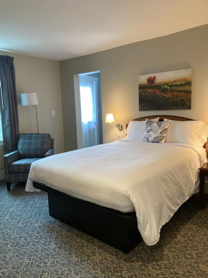 Country Squire Inn And Suites New Holland Exteriér fotografie