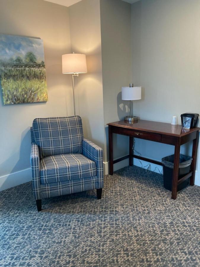 Country Squire Inn And Suites New Holland Exteriér fotografie