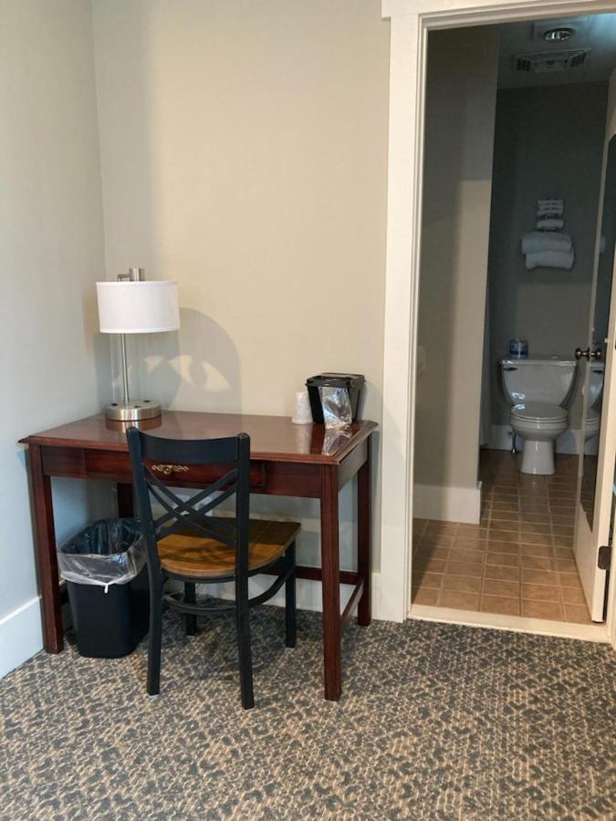 Country Squire Inn And Suites New Holland Exteriér fotografie