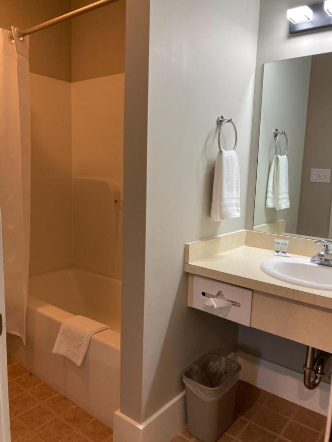 Country Squire Inn And Suites New Holland Exteriér fotografie