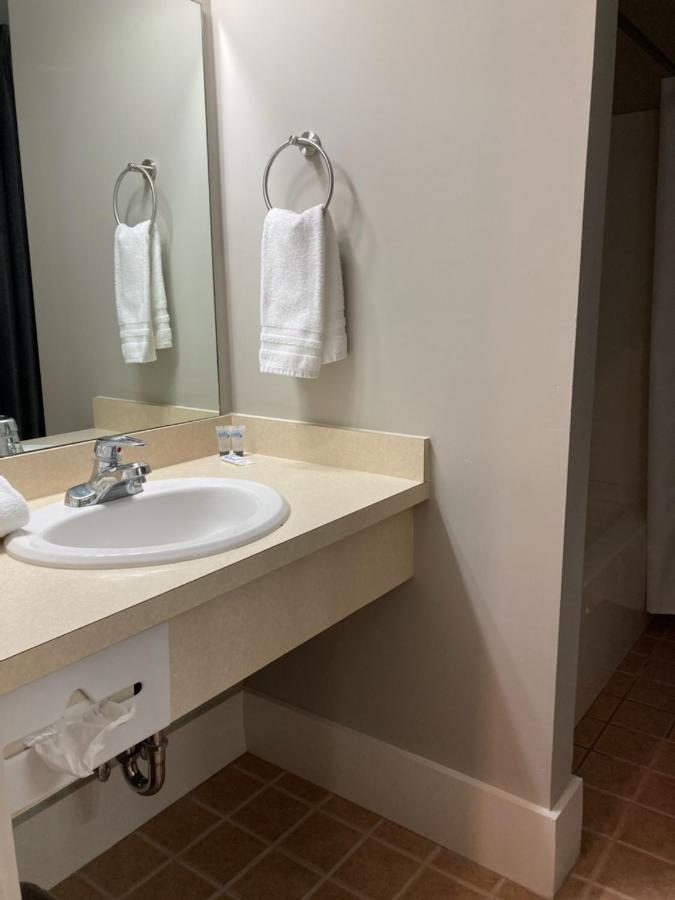 Country Squire Inn And Suites New Holland Exteriér fotografie